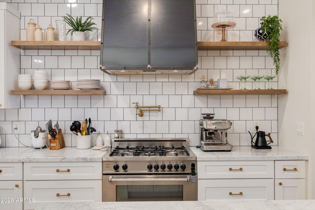 3247 E SELLS Drive, Phoenix, AZ 85018