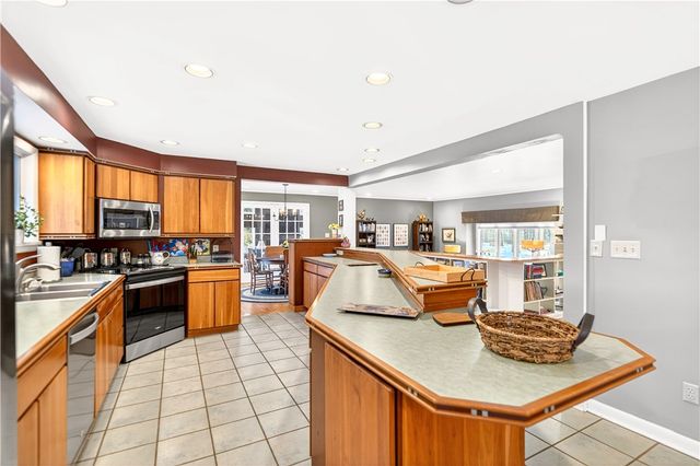 1738 Snowfield Drive, Hidden Valley, PA 15502