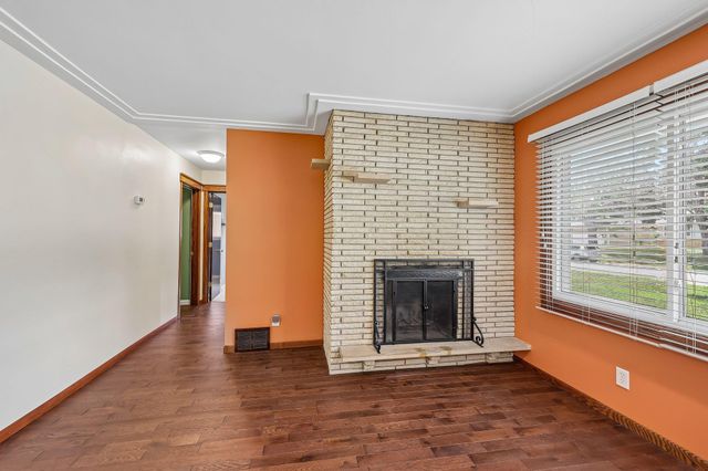5518 Regent Avenue N, Crystal, MN 55429