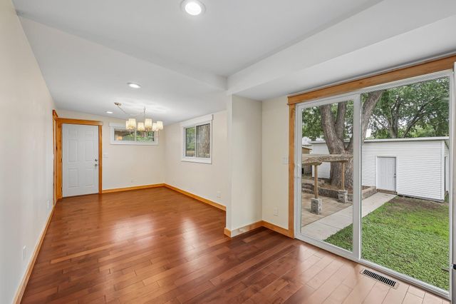 5518 Regent Avenue N, Crystal, MN 55429