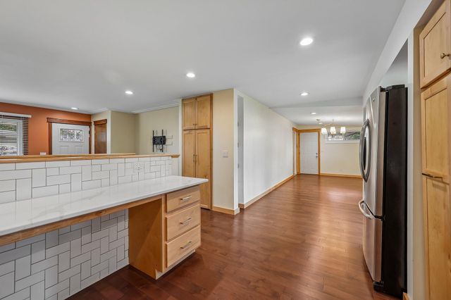 5518 Regent Avenue N, Crystal, MN 55429