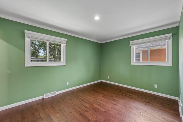 5518 Regent Avenue N, Crystal, MN 55429