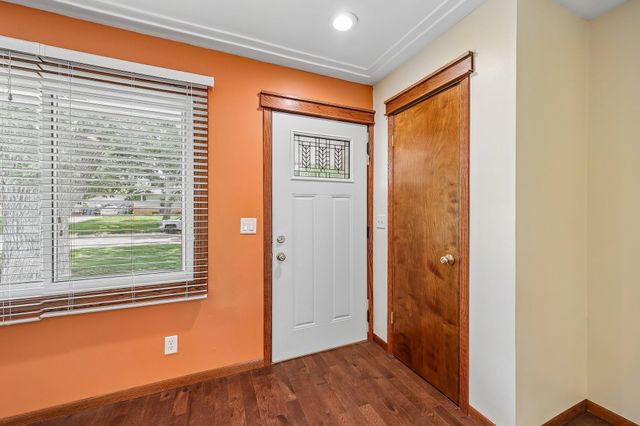 5518 Regent Avenue N, Crystal, MN 55429