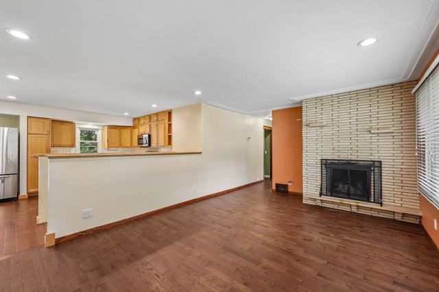 5518 Regent Avenue N, Crystal, MN 55429