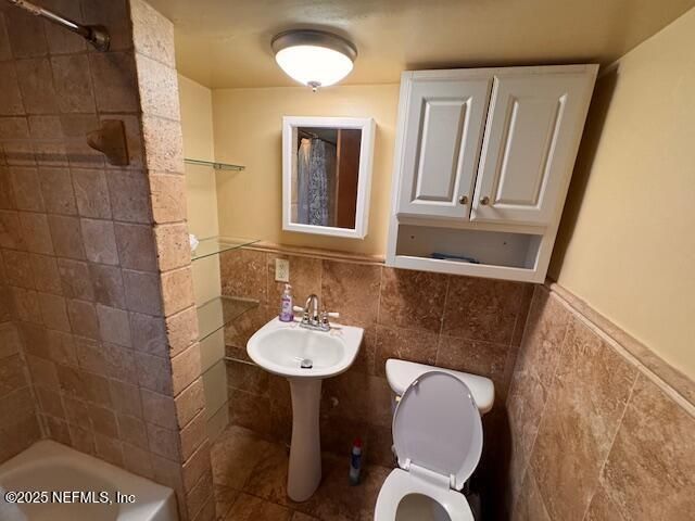 2520 LARSEN Road, Jacksonville, FL 32207