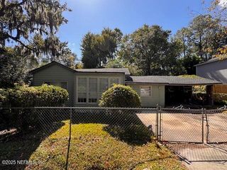 2520 LARSEN Road, Jacksonville, FL 32207