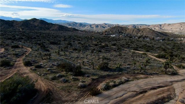 56007 Golden Bee, Yucca Valley, CA 92284
