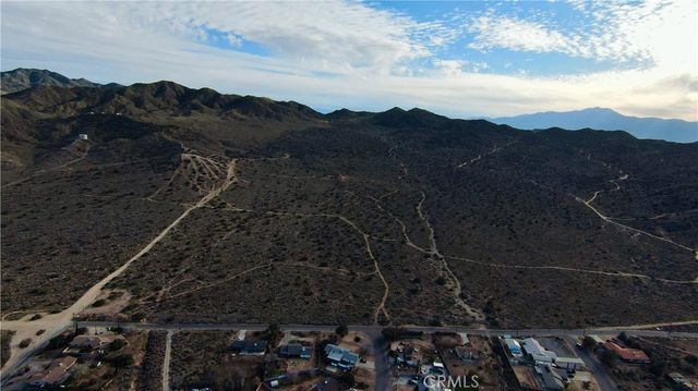 56007 Golden Bee, Yucca Valley, CA 92284