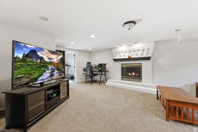 10664 S TRAILRIDGE CIR, Sandy, UT 84092