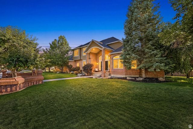10664 S TRAILRIDGE CIR, Sandy, UT 84092
