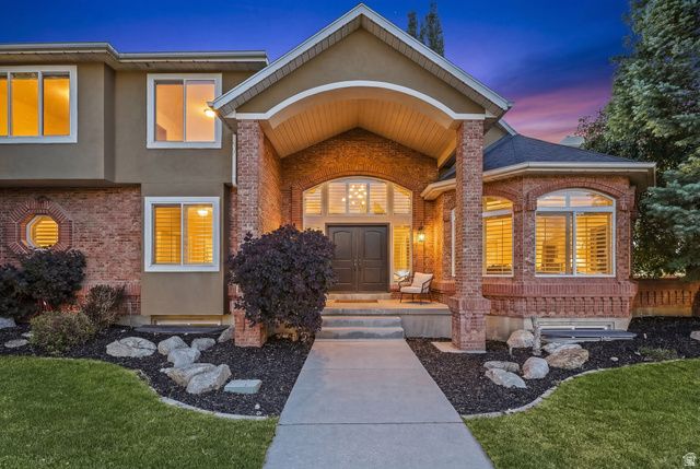 10664 S TRAILRIDGE CIR, Sandy, UT 84092