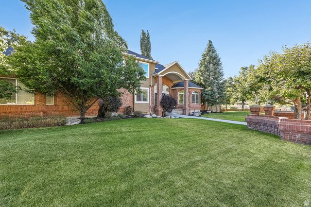 10664 S TRAILRIDGE CIR, Sandy, UT 84092