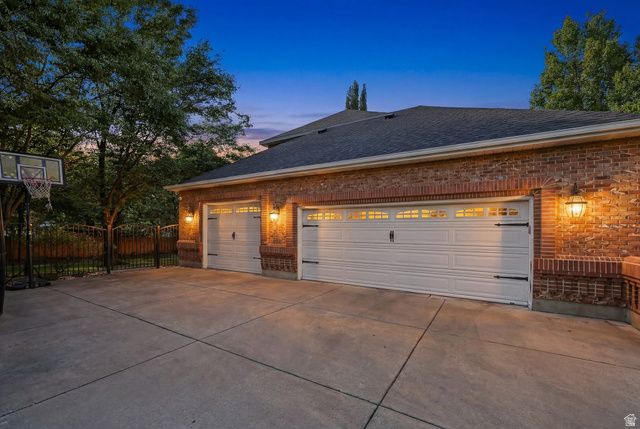 10664 S TRAILRIDGE CIR, Sandy, UT 84092