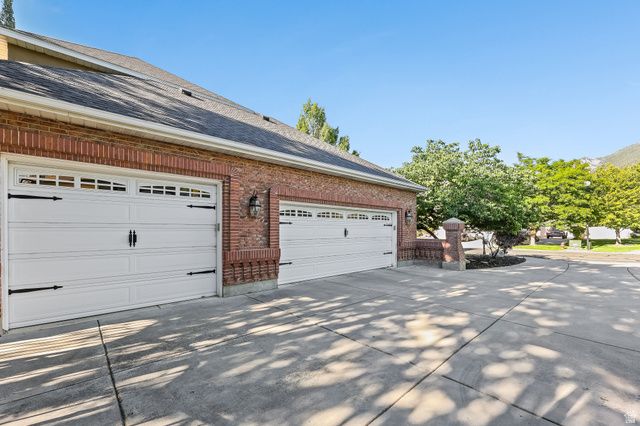 10664 S TRAILRIDGE CIR, Sandy, UT 84092