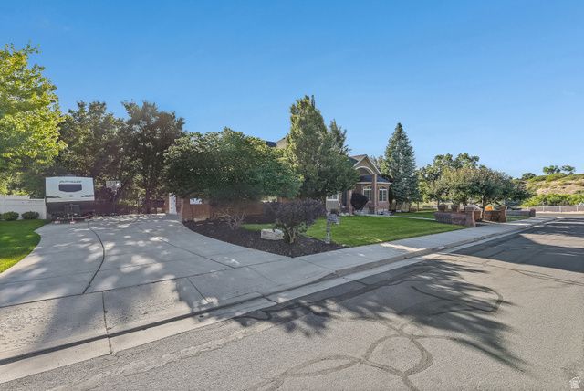 10664 S TRAILRIDGE CIR, Sandy, UT 84092