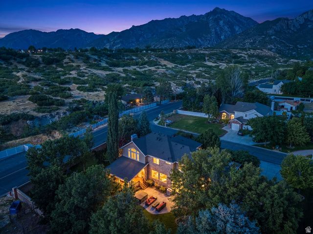 10664 S TRAILRIDGE CIR, Sandy, UT 84092