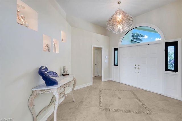 2147 Snook DR, Naples, FL 34102