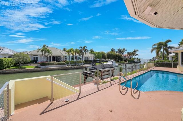 2147 Snook DR, Naples, FL 34102