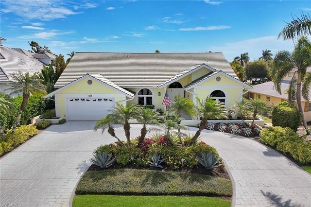 2147 Snook DR, Naples, FL 34102