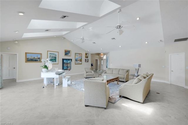 2147 Snook DR, Naples, FL 34102