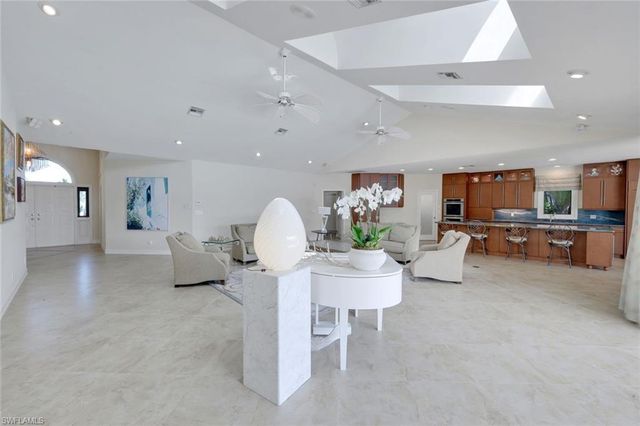 2147 Snook DR, Naples, FL 34102