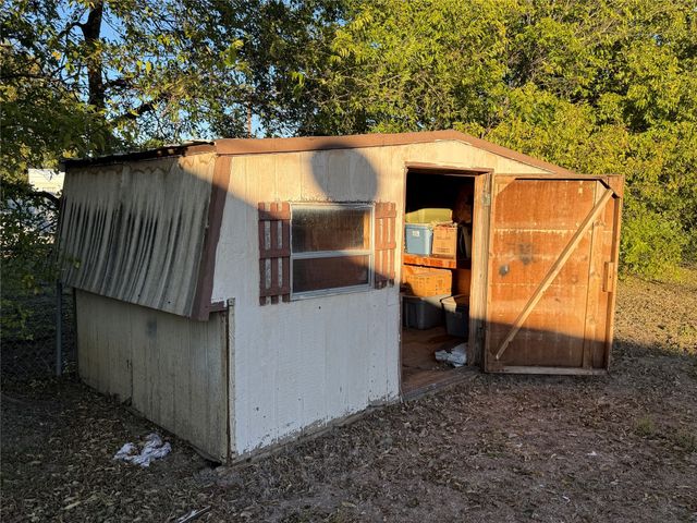 1381 Hillcrest Drive, Graham, TX 76450