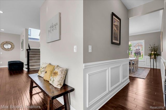 1126 Queensboro Drive, Rochester Hills, MI 48307