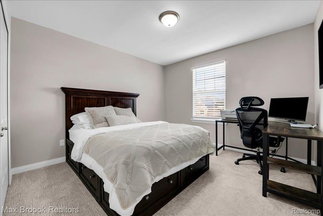 1126 Queensboro Drive, Rochester Hills, MI 48307