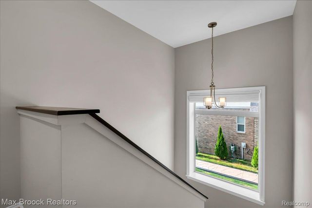 1126 Queensboro Drive, Rochester Hills, MI 48307