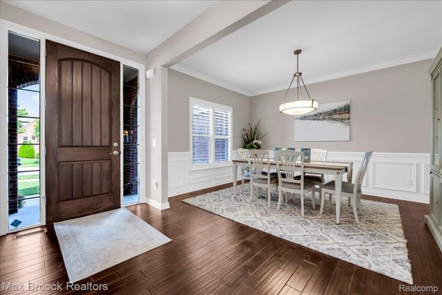 1126 Queensboro Drive, Rochester Hills, MI 48307