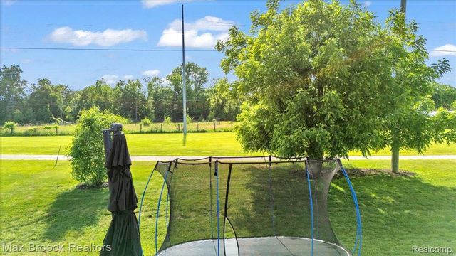 1126 Queensboro Drive, Rochester Hills, MI 48307