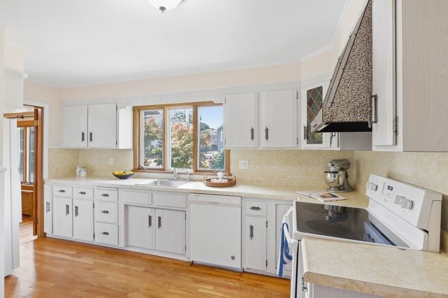 131 Highland Ave 2, Arlington, MA 02476