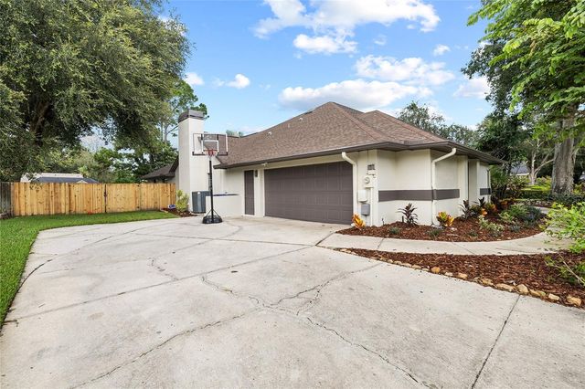 18243 CLEAR LAKE DRIVE, Lutz, FL 33548