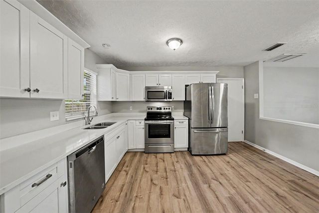 2264 VILLAGE COURT, Brandon, FL 33511