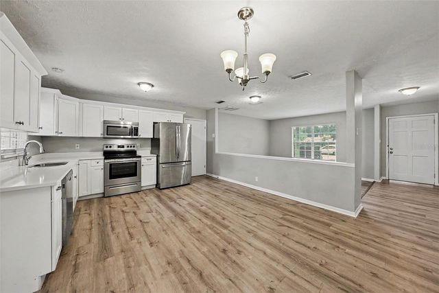 2264 VILLAGE COURT, Brandon, FL 33511
