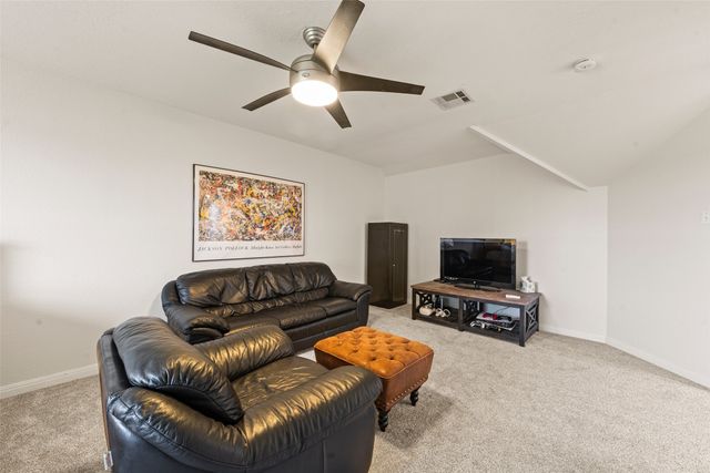 175 Winding Trail, Crawford, TX 76638
