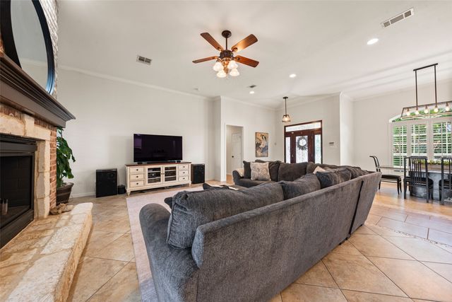175 Winding Trail, Crawford, TX 76638
