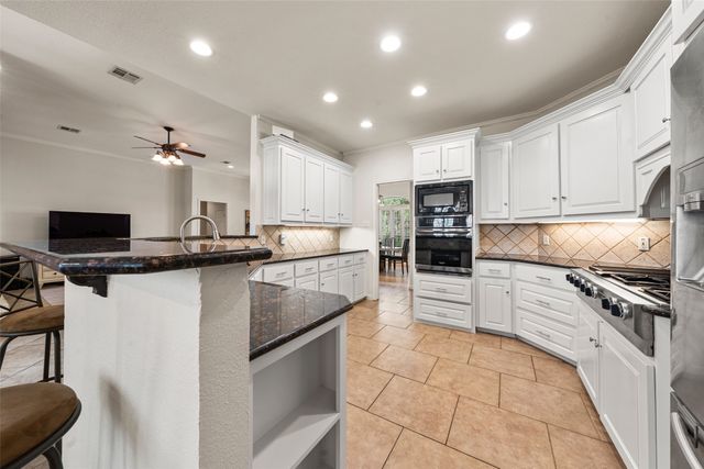 175 Winding Trail, Crawford, TX 76638