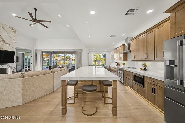 12017 N 81ST Street, Scottsdale, AZ 85260