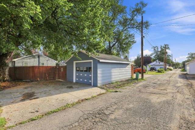 408 15th Avenue S, Fargo, ND 58103