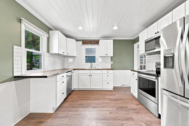 408 15th Avenue S, Fargo, ND 58103