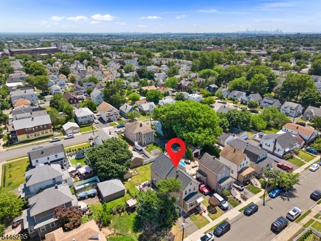 22 George St, Clifton City, NJ 07011