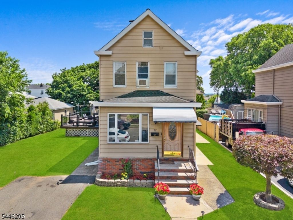 22 George St, Clifton City, NJ 07011 — photo 2