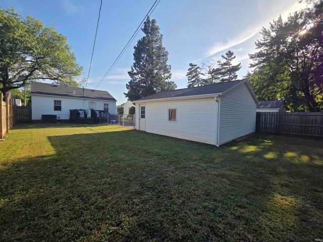 2238 E Iowa Street, Evansville, IN 47711