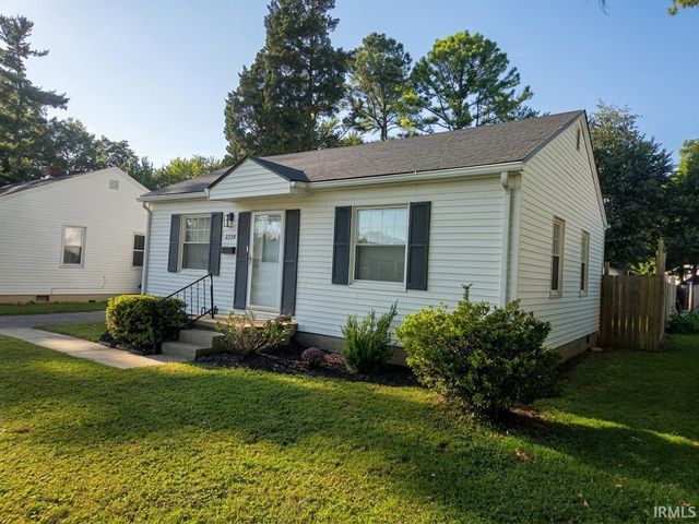 2238 E Iowa Street, Evansville, IN 47711