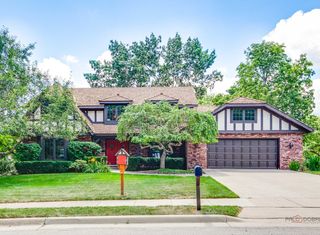 625 Mullady Parkway, Libertyville, IL 60048