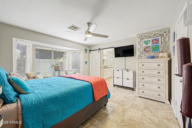 10415 E CAPRI Avenue, Mesa, AZ 85208