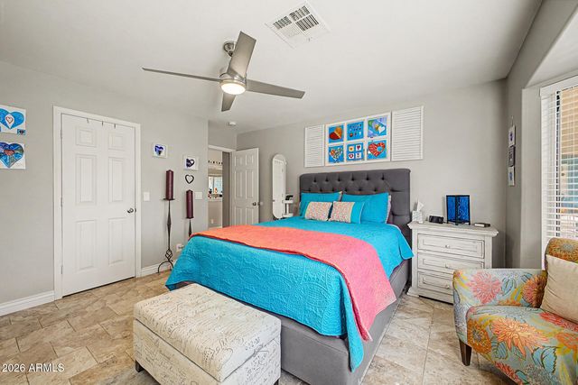 10415 E CAPRI Avenue, Mesa, AZ 85208