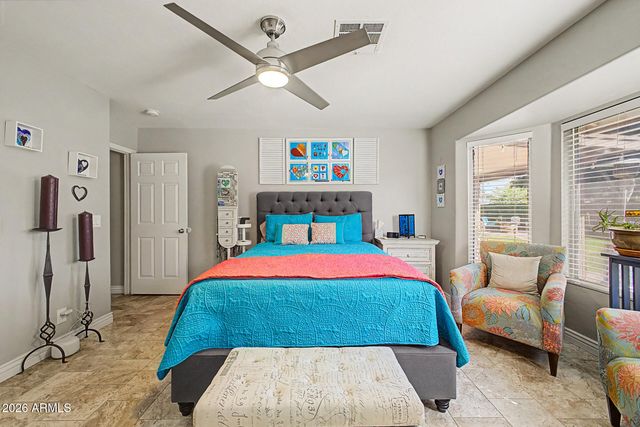 10415 E CAPRI Avenue, Mesa, AZ 85208