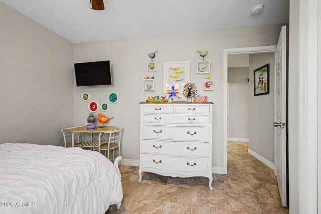 10415 E CAPRI Avenue, Mesa, AZ 85208